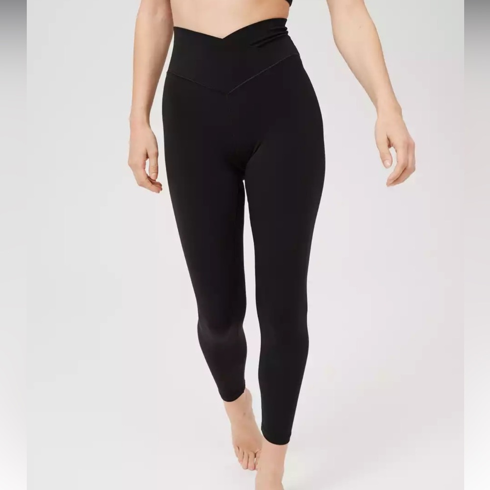 OFFLINE by Aerie Black Real Me 7/8 Hi-Rise Crossover Waistband Long Leggings XS